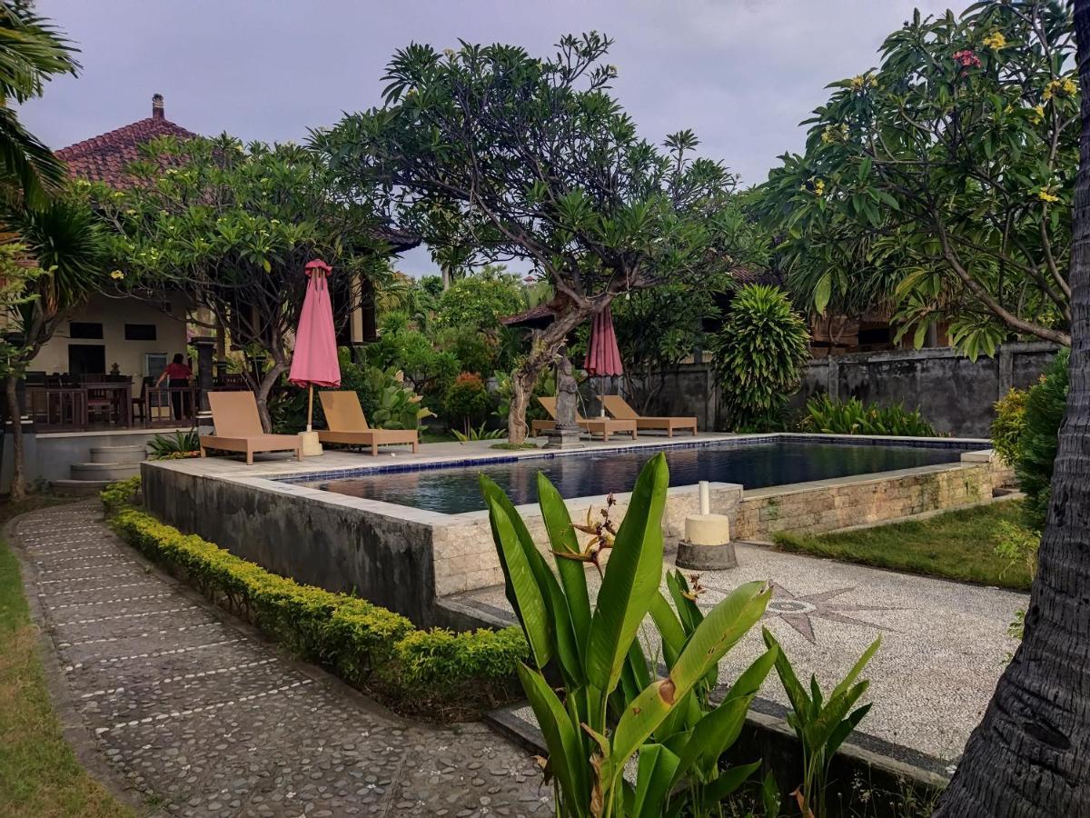 Bintang Beach Villa 아메드 외부 사진