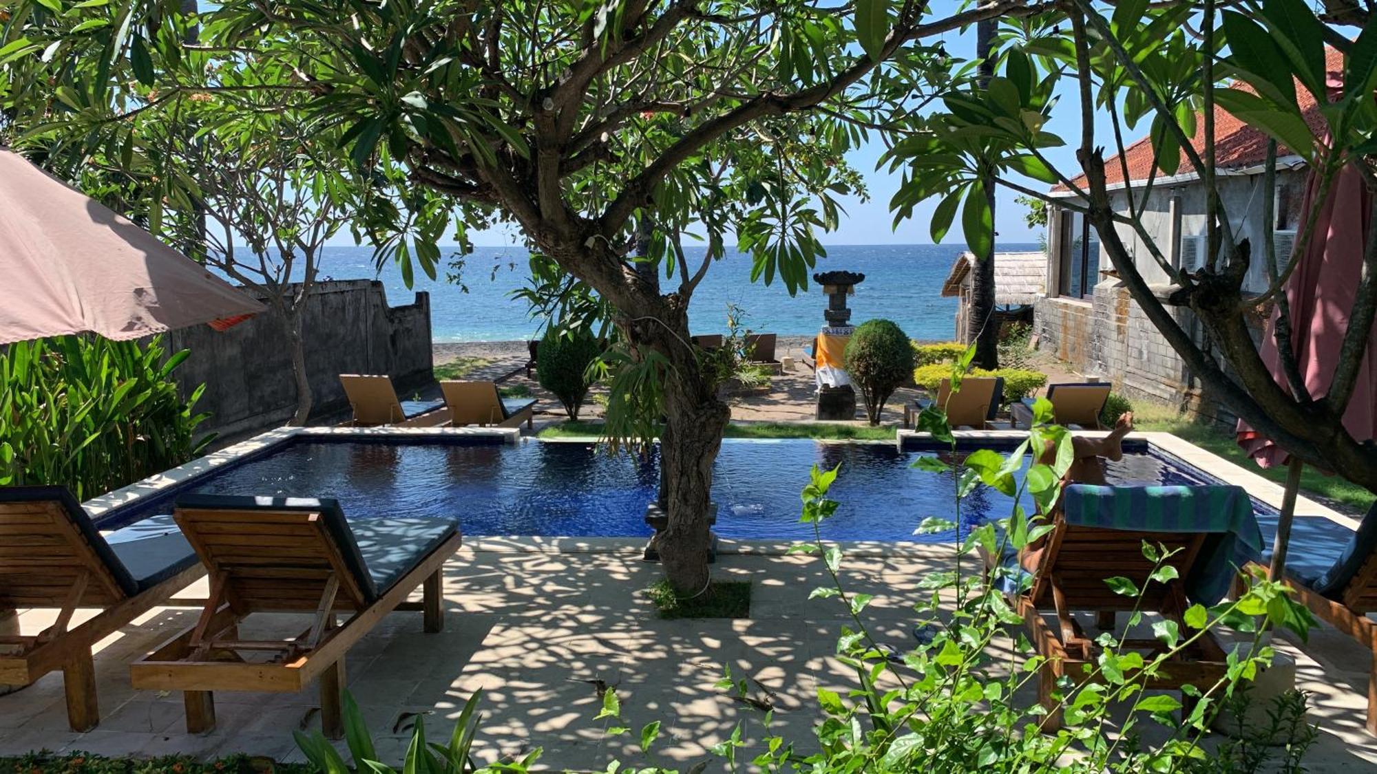 Bintang Beach Villa 아메드 외부 사진