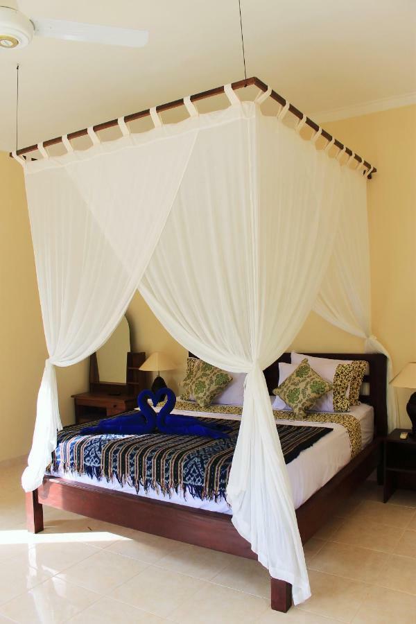 Bintang Beach Villa 아메드 외부 사진