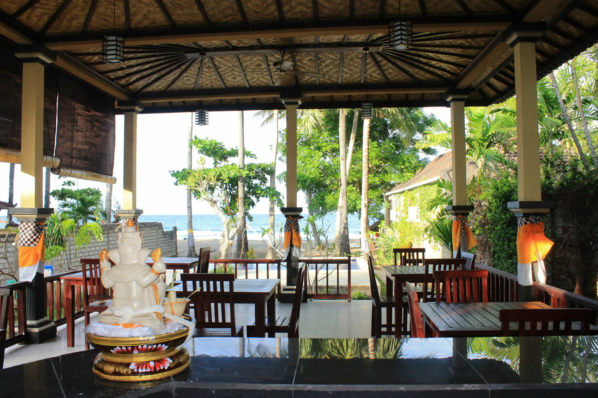 Bintang Beach Villa 아메드 외부 사진